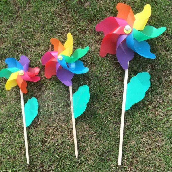 Decorazioni da giardino Mulino a vento in plastica Girandola Girandola a vento Giocattolo per bambini Fai da te Decorazione per prato multicolore in legno per esterni