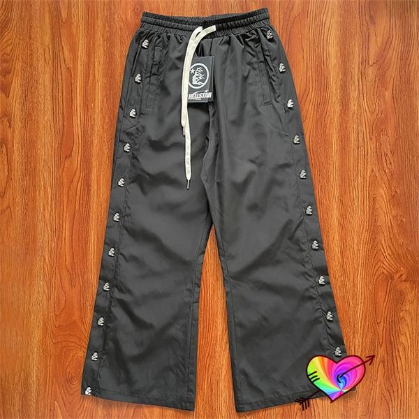 Pantaloni da uomo Pantaloni sportivi con etichetta Hellstar cerata Uomo Donna Path To Paradise Pantaloni lunghi con bottoni in nylon con coulisse 231127