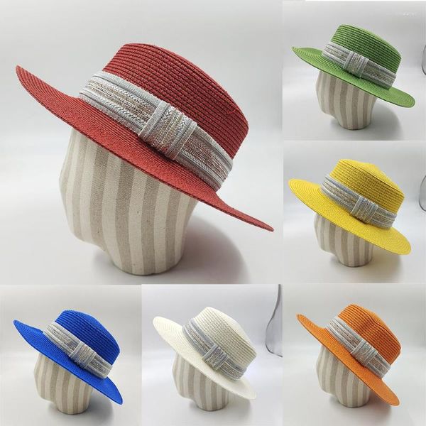 Boinas 2023 chapéus de palha chapado para homens homens largo estilo francês Aummer Sun Holiday Travel Bucket Wholesale