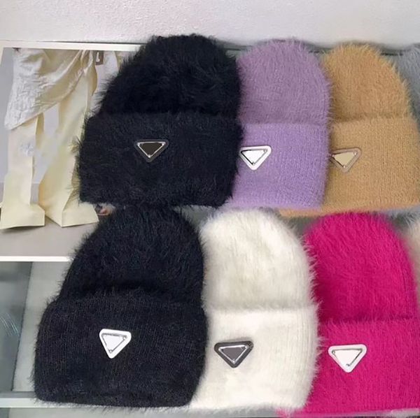 Designer-Beanie-Hüte in beliebter Männer-Frauen-Mode-Universal-Kaschmir-Strickmütze Herbstwolle im Freien warme Schädelkappen Hochwertiges Material