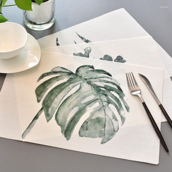 Tapetes de mesa Planta de tapete de PVC macio e impressão de animais Placemat sem deslizamento à prova d'água para pratos tigelas