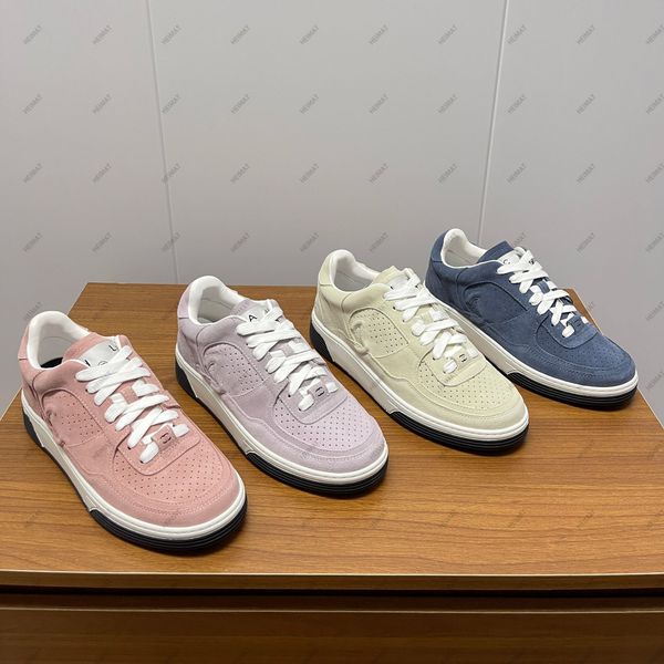 Chaussures de créateurs Chaussures de sport Chaussures de course Baskets femmes Plate-forme Voyage Channellace-up Sneaker 100% peau de vache mode dame Lettres en cuir Plat