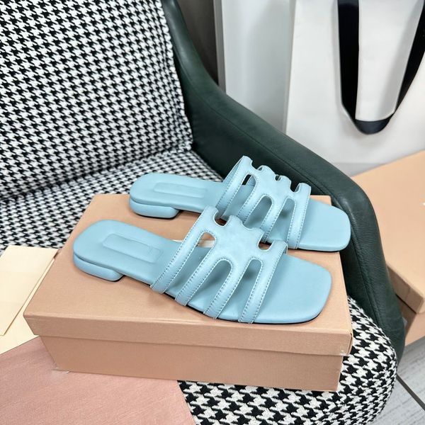 Estética de couro de couro real com parte superior de vento geométrica de design de design combinando strap wavy sandals femininos de fábrica de apartamentos de praia de praia com caixa