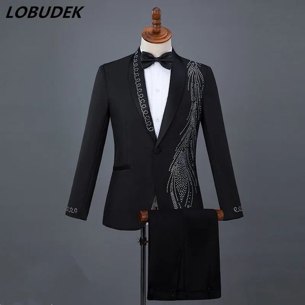 Herrenanzüge, Blazer, männliche Kristalle, schmale Sets, blinkender Diamant, Sänger, Chor, Bühnenoutfit, Abschlussball, Compere, Master-Performance-Kostüme 231127