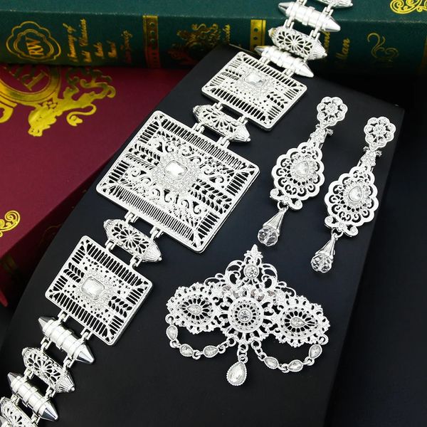 Set di gioielli da sposa Sunspicems Colore argento Marocco Set di gioielli da sposa Cintura in caftano Fiore Spilla in cristallo Orecchino lungo a goccia Cintura marocchina a catena 231128