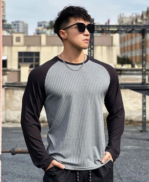 T-shirt da uomo Patchwork T-shirt skinny da uomo Autunno Manica lunga Palestre Fitness Training Bodybuilding T-shirt Top da uomo Abbigliamento sportivo da corsa