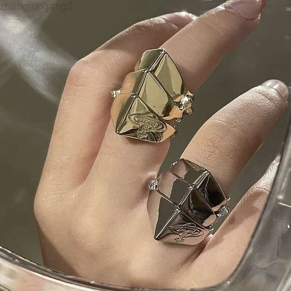 Designer viviviene Westwoods Nuovo Viviennewestwood the Empress Dowagers Anello per armatura a tre sezioni Può aprire Saturno Anello per armatura in stile punk alla moda in oro nero e argento