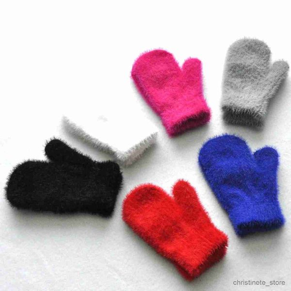 Mitaines pour enfants Gants courts pour bébé Hiver Faux Enfants Solide Épaissi Peluche Fourrure Mitaines à doigts complets Automne Chauffe-mains 1-4 ans R231128