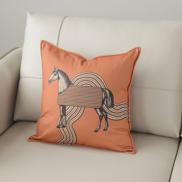 Federa Cuscino quadrato stampato di lusso leggero Pop Horse Tessuto in velluto super morbido Cuscino decorativo per divano Cuscino lombare Cuscino senza anima del cuscino