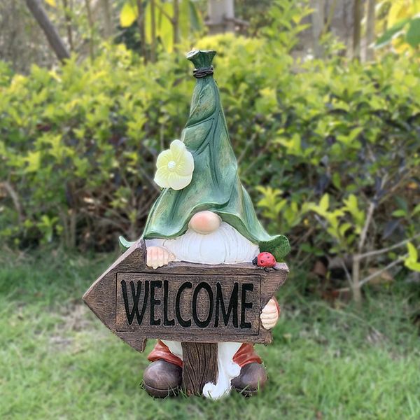 Decorazioni da giardino Luce solare Nano Segno di benvenuto Scultura Artigianato Resina Farfalla Crack Ball Statue Decorazioni per la casa per cortile esterno 231127