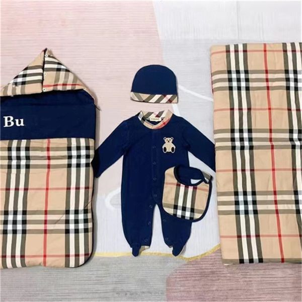 Designer per bambini autunno e inverno Nuovo marca abiti da arrampicata per bambini da uomo e da donna semplici maniche lunghe in cotone da slabo a cinque pezzi Abbigliamento da arrampicata hip hop d05