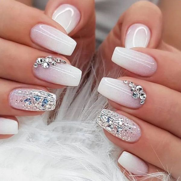 Unhas Falsas 24 Pcs Press On Nails Wearable Unhas Falsas Rosa Gradiente Glitter Borboleta Strass Falso Prego Cobertura Completa Dicas de Unhas Acrílicas 231128