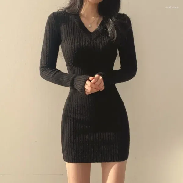 Suéteres femininos outono e inverno estilo vestido base de malha gola v slim construir fora desgaste temperamento suéter saia pulôver