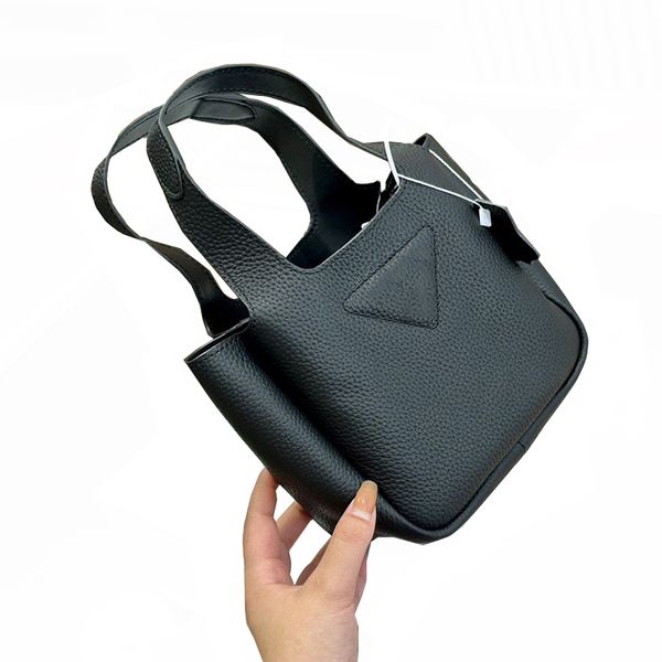 Luxus Designer Mode Echtes Leder Frauen Handtasche 23 Neue Klassische Große Kapazität Gemüse Korb Italienische Marke Triangle Sign Hohe Qualität Eimer Tasche