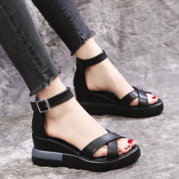 Sandalen Sommer 2023 Frauen Wedges Pu Leder Schnalle Koreanischen Stil Solide Plattform Seite Offen Casual Damen Slingpumps Schuhe