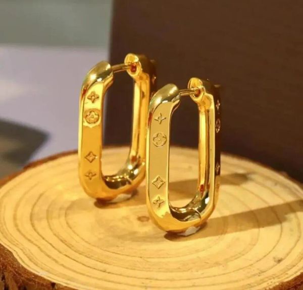 Orecchini di gioielli firmati Parigi Orecchini a cerchio in oro grandi da donna Orecchini a bottone di lusso Set regalo di San Valentino Accessori per gioielli da sposa