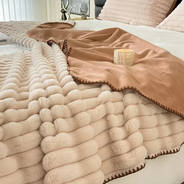 Coperta invernale calda per letto Decorazioni per la casa Lusso avanzato Moda Girly cuore Morbido peluche Asciugamano delicato sulla pelle Copriletto 231128