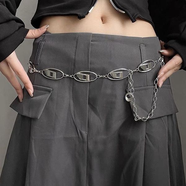 2024 Retro Deisel Carta Metal Cintura Cadeia Feminina Sexily Girl Chains Cinto Versátil Decoração Com Saia Plissada Calças Cintos Designers Y2K Cinturão de Prata 012