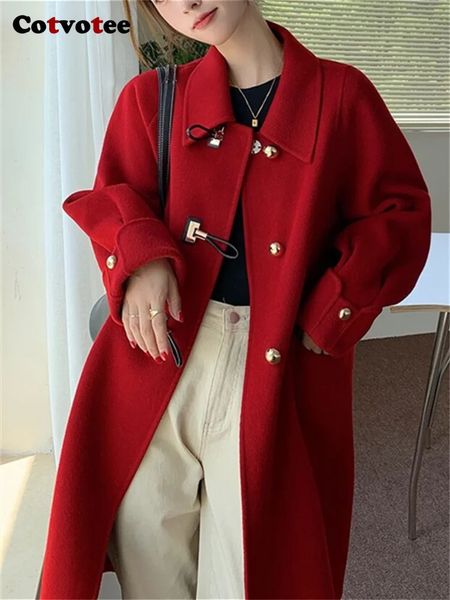 Misto lana da uomo Cotvotee Cappotto rosso Donna Autunno Inverno 2023 Vintage Colletto rovesciato Cappotti lunghi Giacca con bottoni in corno manica casual 231128