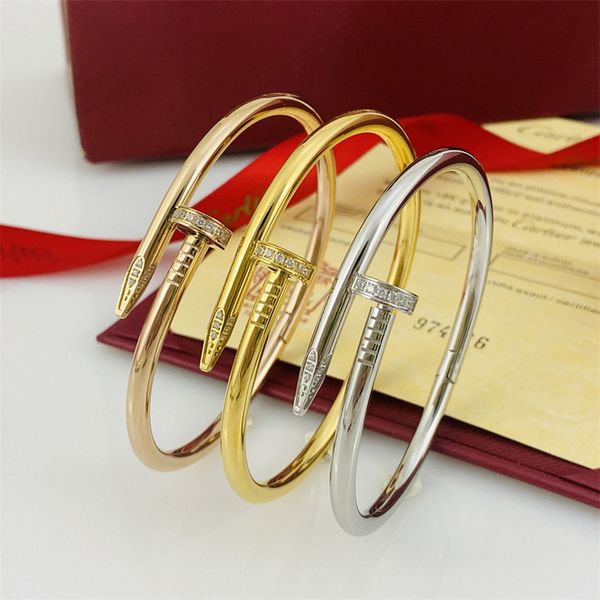 Designer-Manschettenarmbänder aus 18 Karat Gold, Schmuck, Geschenk mit Box, klassisches Luxus-Diamant-Nagelarmband für Mädchen, modisches Paar-Armband, Liebesarmband, Valentinstagsgeschenk