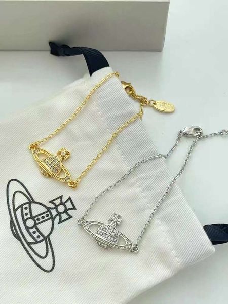 Designer Vivienen Westwoods New Viviane West Empress Dowager Planet Planeta com Diamond Classic Saturn Chain Simple e Versátil Spring e Summer Fas