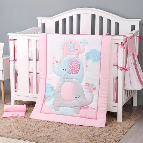 Комплекты постельного белья из трех предметов, комплект для малышей с милыми мультяшными слонами, комплект для кроватки, высококачественные нескользящие простыни, подарок для сна 231128