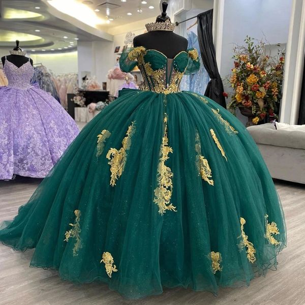 Verde esmeralda ilusão beading arco vestido de baile quinceanera vestidos fora do ombro apliques de ouro rendas contas espartilho vestidos de 15 anos