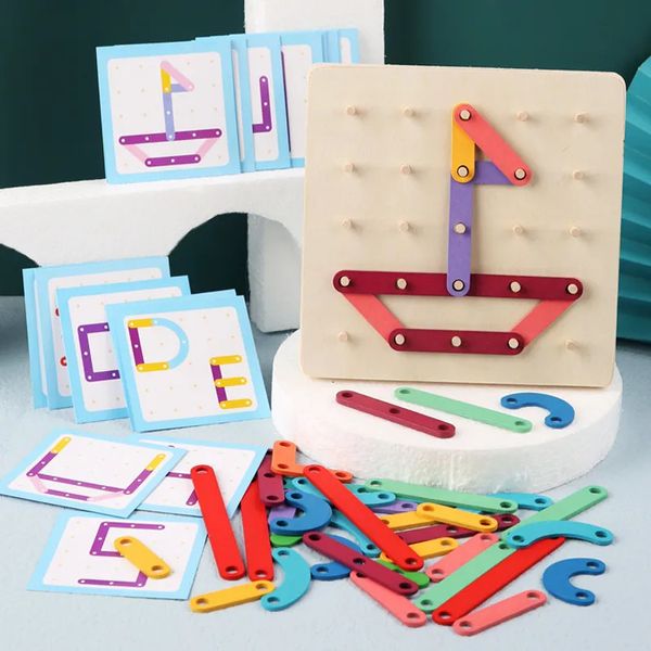 Lernspielzeug Montessori Baby Kreatives Spielzeug Grafik Geometrisches Stecktafel-Puzzle mit Karten Kindheitspädagogik für Vorschulkinder Kinder 231128