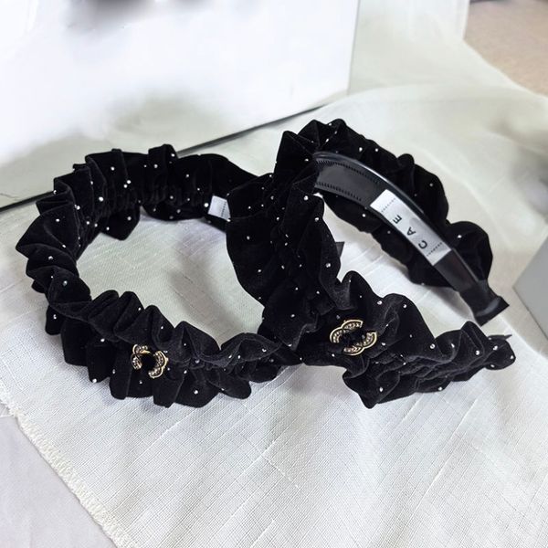 Koreanisches plissiertes breites Krempe-Stirnband, klassisches Design, Strass-Liebes-Kopfschmuck, Damen-Designer-Haarspange, Weihnachten, neues Make-up, Gesichtsmaske, Stirnbänder