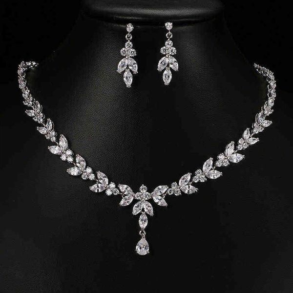 Ekopdee Set di gioielli con foglie brillanti di lusso per le donne Zircone Colore argento Collana da sposa con orecchini Parure Bijoux 211204290G