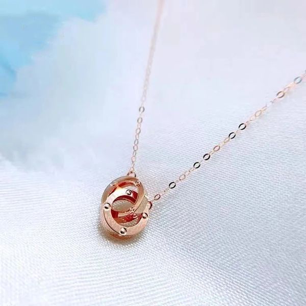 Girocolli YUNLI Gioielleria raffinata Collana con pendente in oro rosa 18 carati Classico design doppio anello Pura catena AU750 per le donne Regalo di nozze 231129