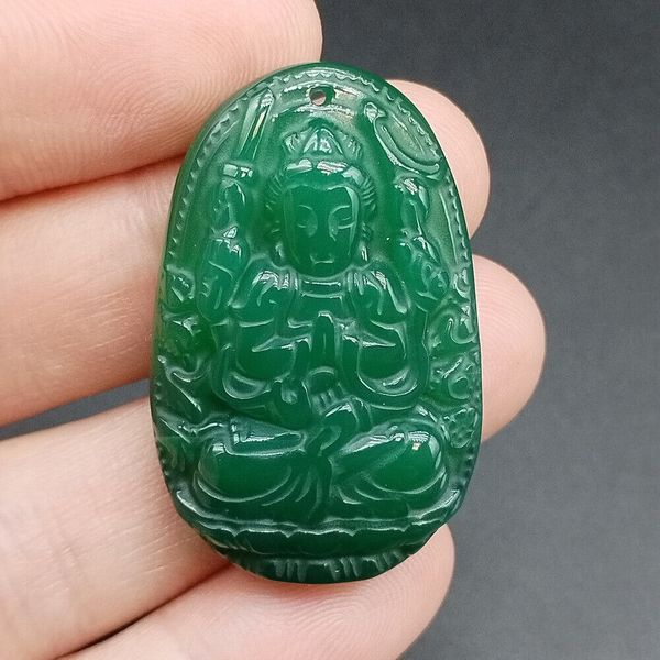 Zertifizierter, aus 100 % natürlichem Achat und Chalcedon geschnitzter Guanyin-Kwan-Yin-Gott-Anhänger