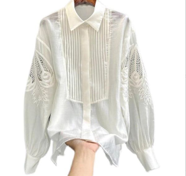 Luz de estilo de um centavo vintage e fino pesado bordado bordado branco de manga comprida camisa de manga comprida Top 48