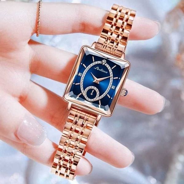 2023 nuovo orologio da donna di lusso quadrato impermeabile estivo, secondo disco indipendente, doppio ago, diamante, incorporamento elegante