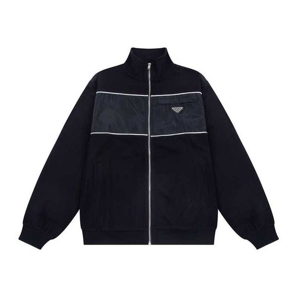 Erkek Ceketleri P Family'nin Yılı Ürün Patchwork Kumaş Şerit Üçgen Logosu Gevşek Erkek ve Kadın Dış Giyim LJ37