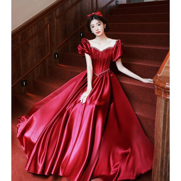 Eleganti perle in raso Abiti per la madre della sposa principessa rossa manica corta giacca in pizzo senza schienale allacciatura Plus Size sirena abito da donna per occasioni speciali per la sposa