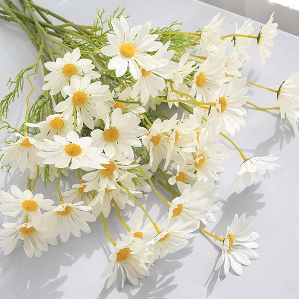 Fiori decorativi Simulazione 5pc Small Daisy 5 Branch Cosmos Decoration Props Flower Artificial per Outdoors Yard Garden Decor