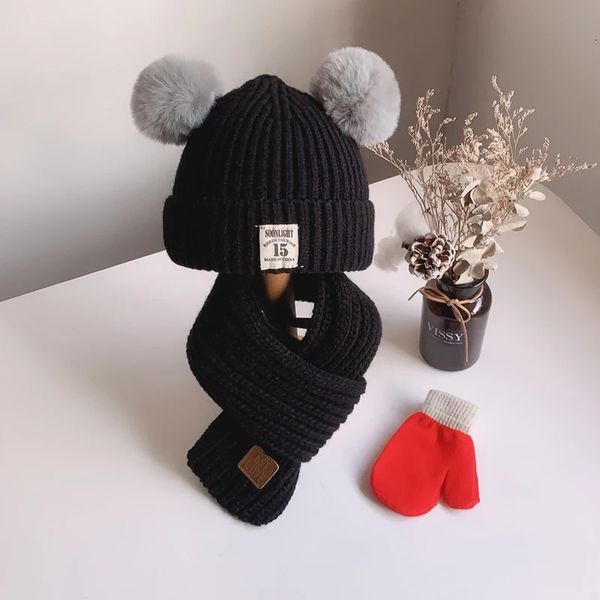 Sciarpe Involucri Cappello da bambino, sciarpa, guanti, set da tre pezzi Autunno e inverno per ragazzi e ragazze adorabili cappelli di lana lavorati a maglia 0-3 anni, cappello carino per bambini 231129