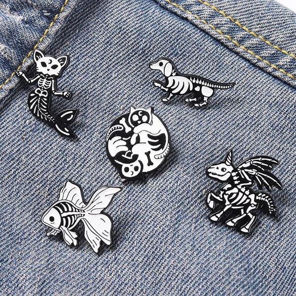 Einhorn Schädel Meerjungfrau Fisch Hund Broschen Europäische Legierung Tier Serie Revers Pins Frauen Geometrische Punk Taschen Kleidung Abzeichen Schmuck Ac276w