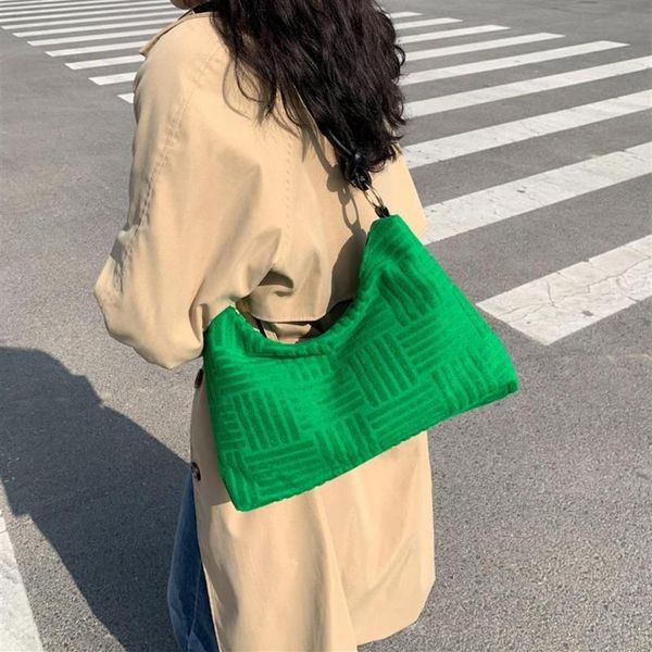 Sacos de noite Grande capacidade verde laranja rosa bolinho de pelúcia feminino peludo ombro mulheres alça bolsa luxo designer152j