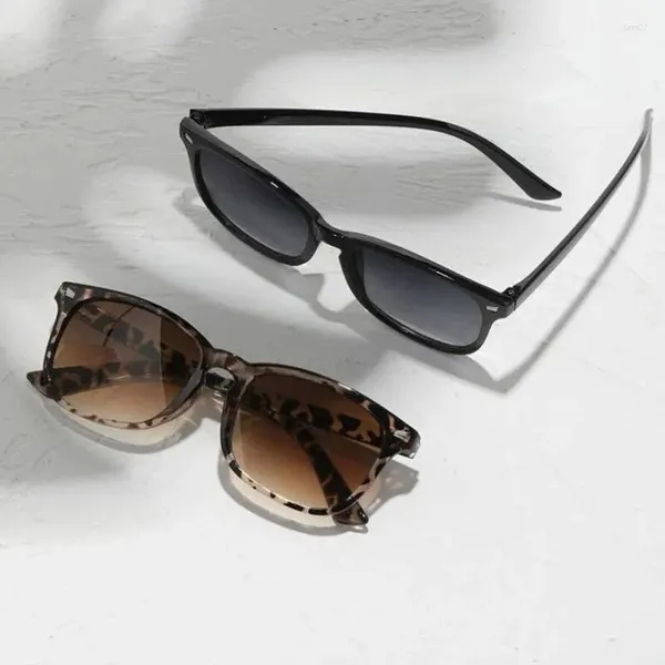 Óculos de sol elegante retro para mulheres pequenas lentes transparentes de gradiente retangular