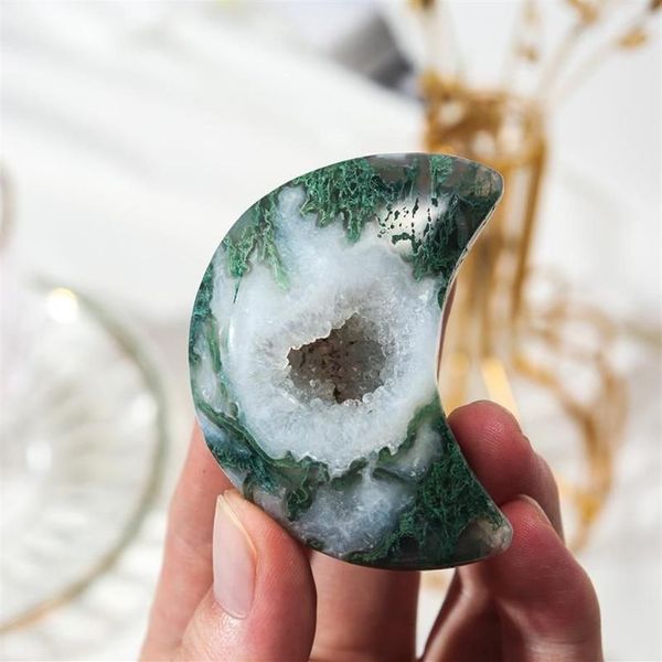 Oggetti decorativi Figurine Cristallo naturale Agata verde muschio Druzy Caved Cluster Reiki Healing Gem Stone Forma di luna Artigianato 226e