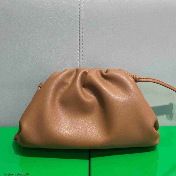 Autêntico totes designer bottegeaveneta sacos mini bolsa saco nuvem dobra tote clipe pequeno feminino coreano ombro único tomada hbue