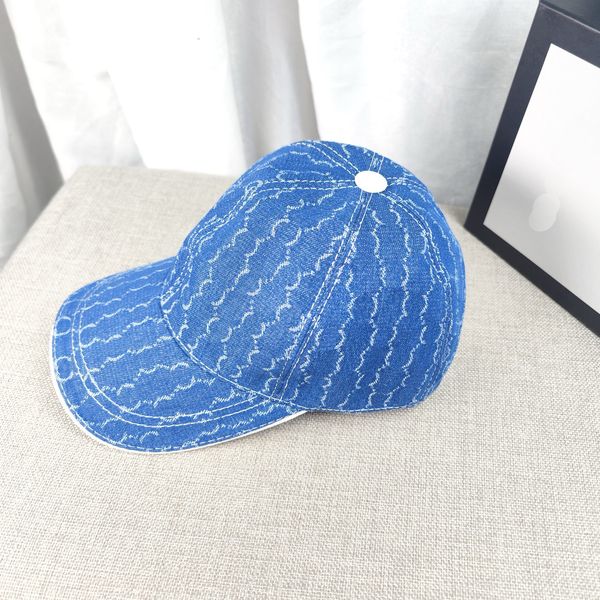 Berretto da baseball di alta qualità all'aperto Designer Berretto da baseball da uomo Cappello di tela da donna di lusso Tennis Estate Gruppo da viaggio Berretti da spiaggia lettera parasole sport Cappello da pattinaggio hip-hop