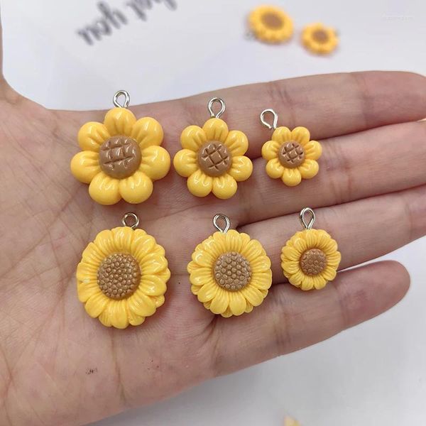 TAHLİKLER 10 PCS KAWAII Mücevher Yapımı için Ayçiçeği Yapım Reçine Sarı Çiçek Sergileri Diy Küpe Anahtarlık Bulundu C1429