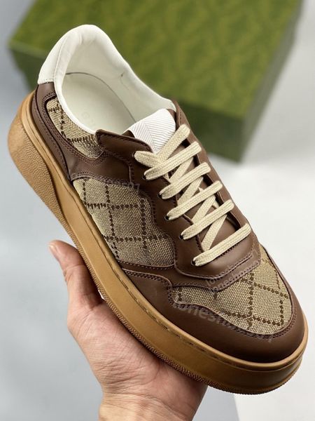 Com caixa Designer sola grossa sapatos casuais homem robusto sapatos esportivos clássico impresso rendas acima flor antiga bordado pai sapatos impressos esportes tecidos 22 cores