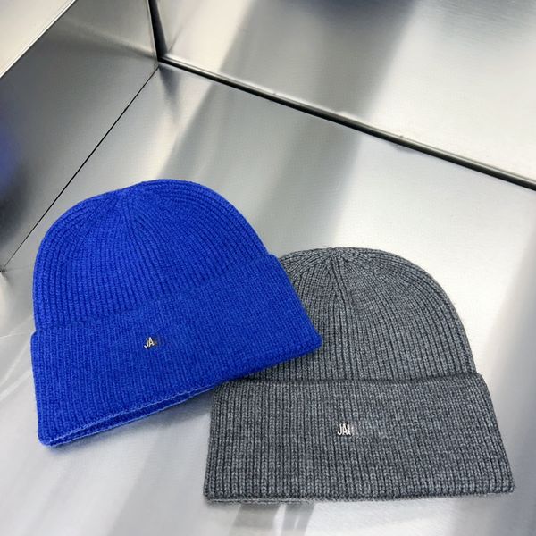 Regalo di NataleCappelli da donna di lusso firmati invernali Cappelli da pescatore Beanie jac Cappellini da baseball alla moda Cappelli da esterno patchwork in cashmere unisex Cappelli con lettere triangolari in metallo solido