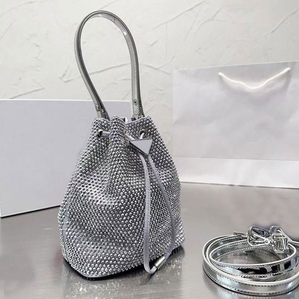 Saco de luxo Mulheres Diamante Bucket Bag Designer Bolsa Moda Mini Totes Top Quality Brilhante Strass Senhora Ombro Cross Body Bag Bolsa Senhoras Embreagem Carteira