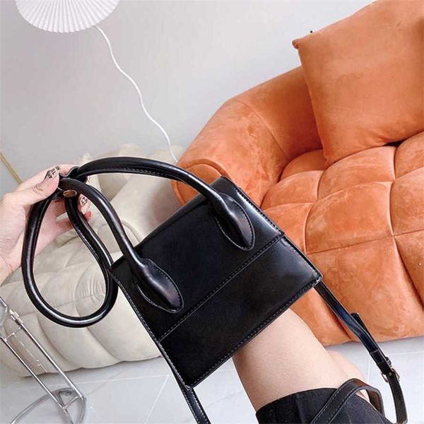 Mini Borsa da donna 2023 Nuova spalla portatile Piccola maniglia regolabile Crossbody vendita di liquidazione