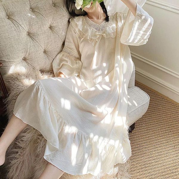 Mulheres Sleepwear Victorian Peignoir Senhoras Presentes Home Lounge Wear Vintage Nightgowns Mulheres Algodão Bege Manga Longa Solta Noite Vestido